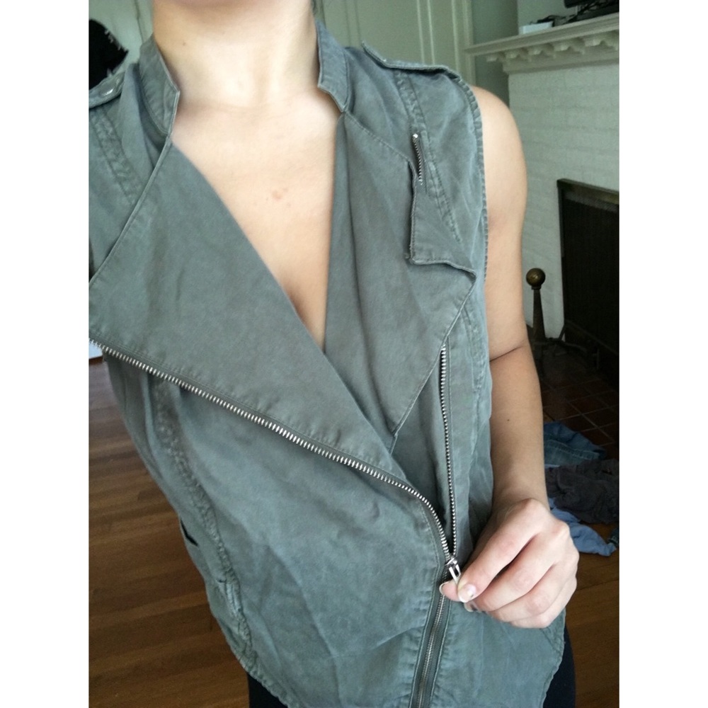 Military style top